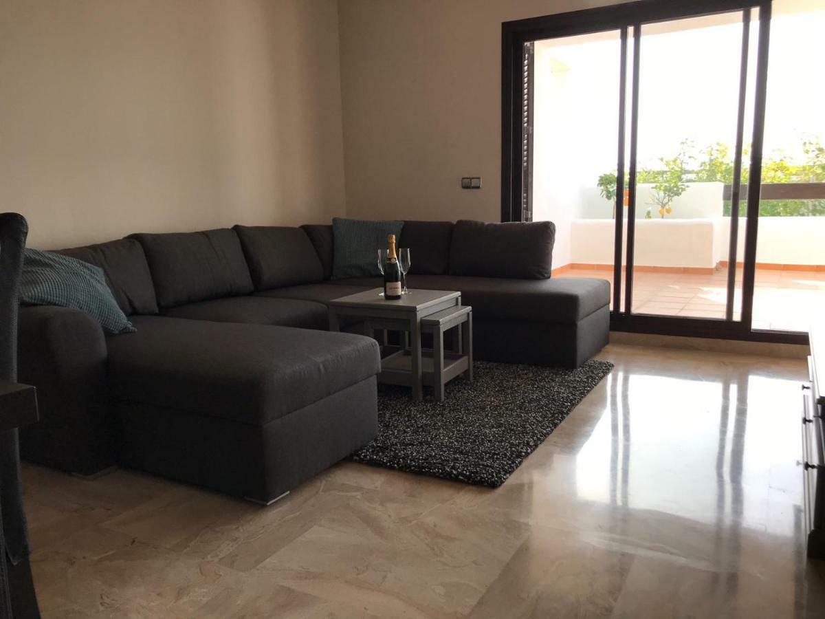 Luxury Apartment Set In Dona Julia Golf Course Casares Eksteriør bilde