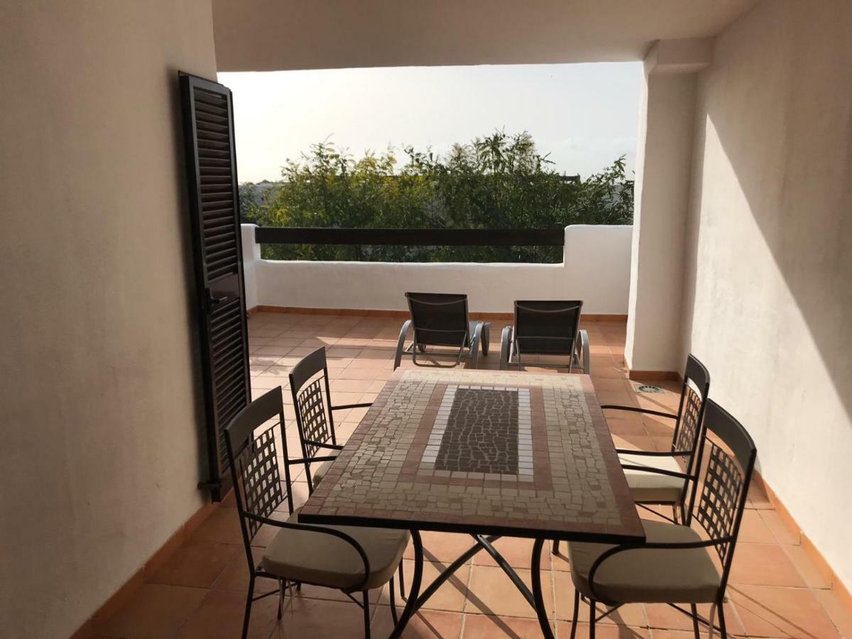Luxury Apartment Set In Dona Julia Golf Course Casares Eksteriør bilde