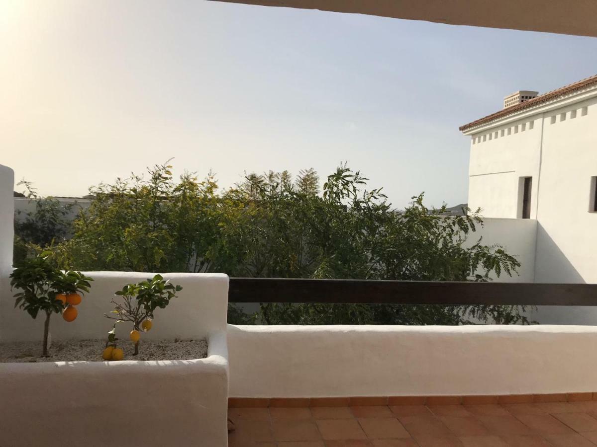 Luxury Apartment Set In Dona Julia Golf Course Casares Eksteriør bilde