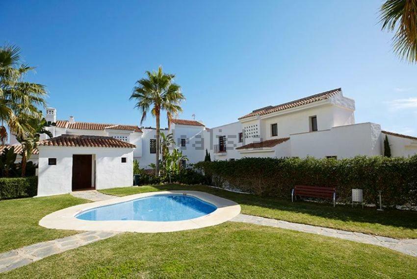 Luxury Apartment Set In Dona Julia Golf Course Casares Eksteriør bilde